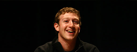 Mark Zuckerberg sonríe a menudo al ver crecer su cuenta corriente